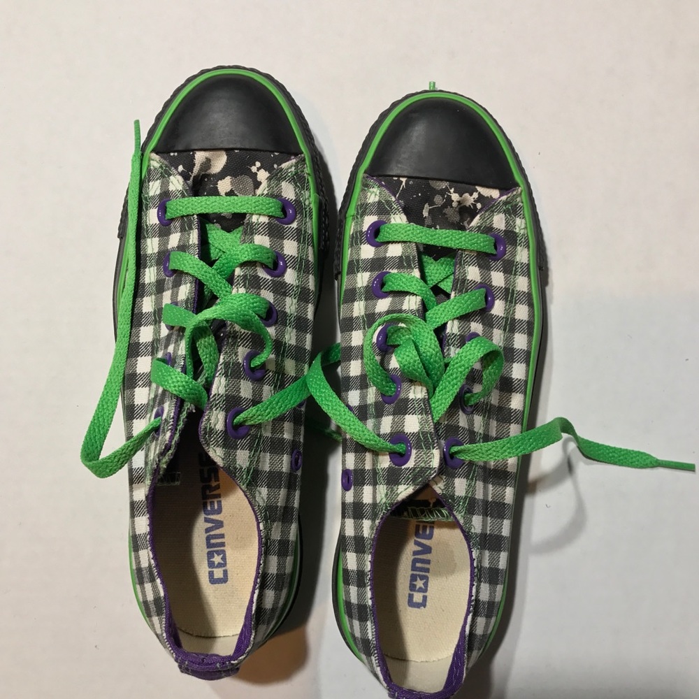 Converse tennis shoes green black purple size 6